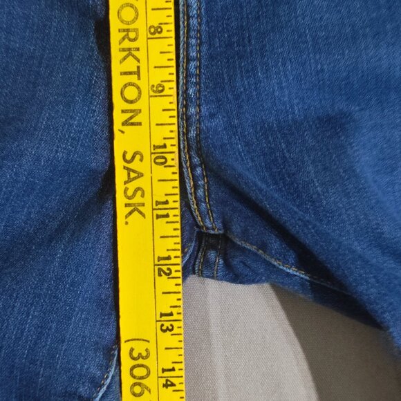 Signature by Levi Strauss jeans women's size 18M denim blue colour straight leg - Picture 15 of 16